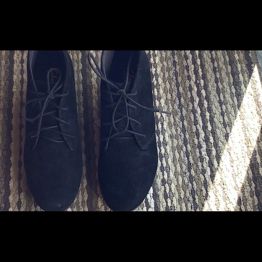 Clarks wedge bootie